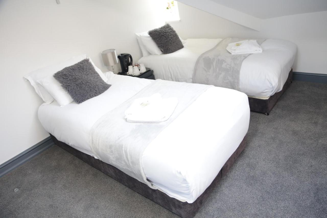 Park City Suites Hotel Manchester Esterno foto