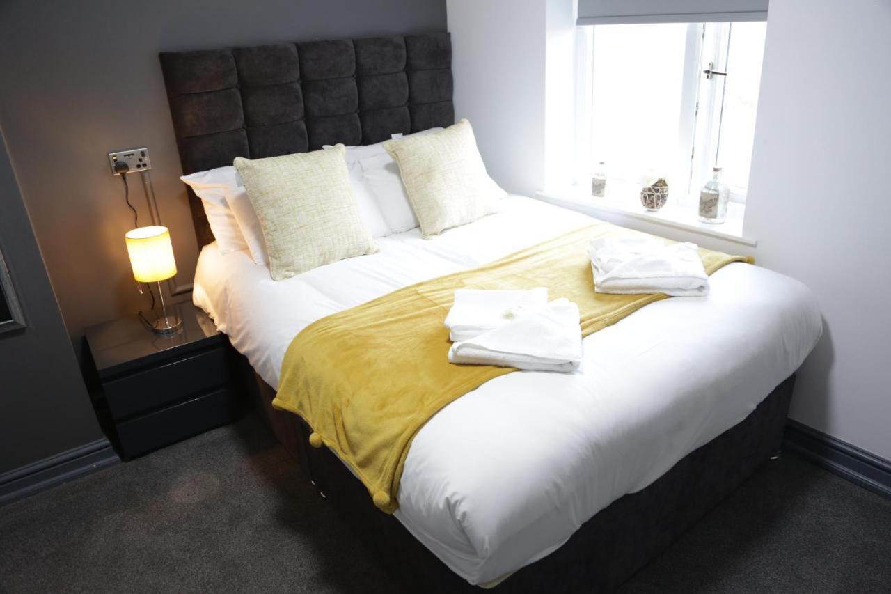Park City Suites Hotel Manchester Esterno foto