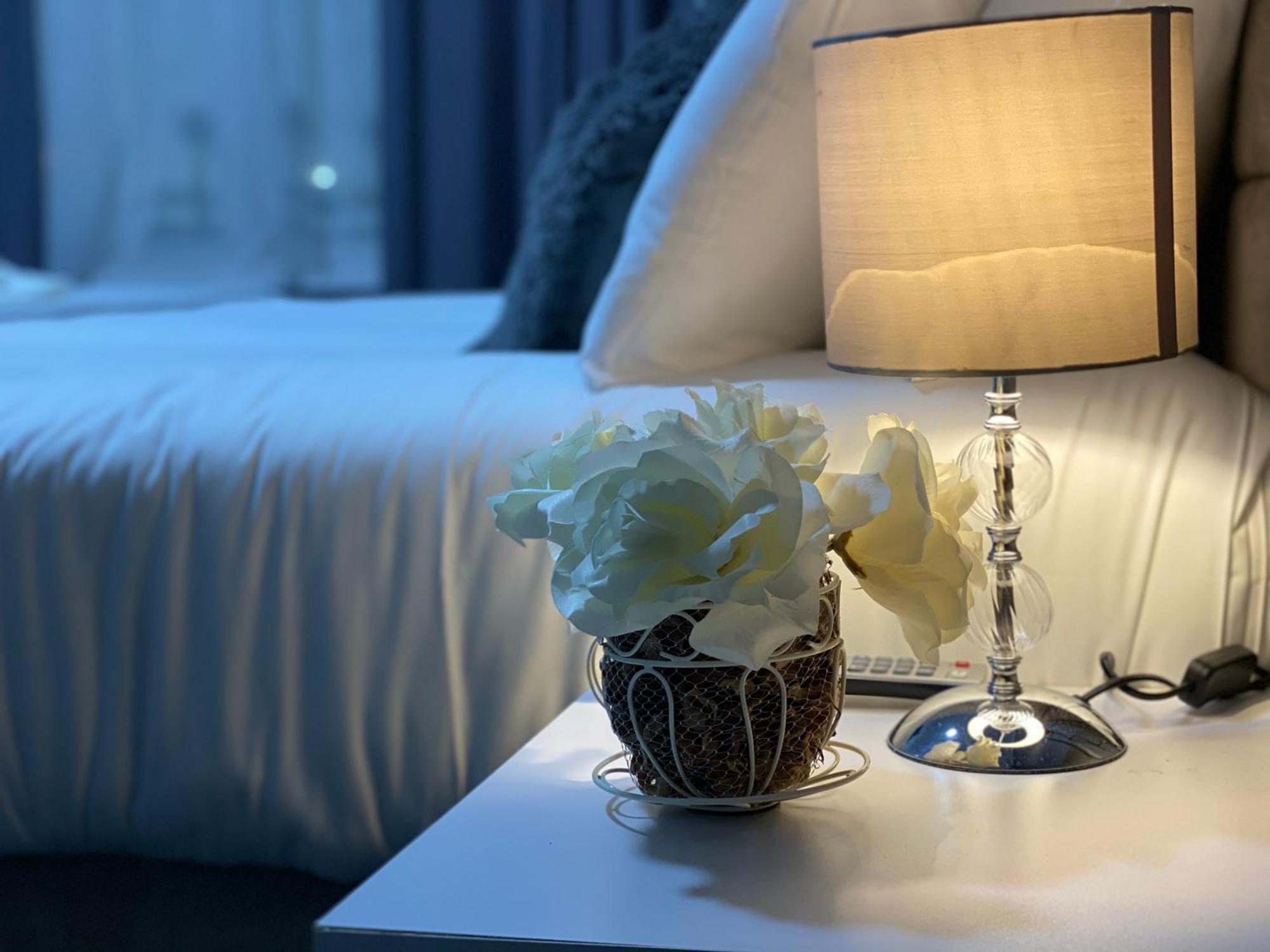Park City Suites Hotel Manchester Esterno foto